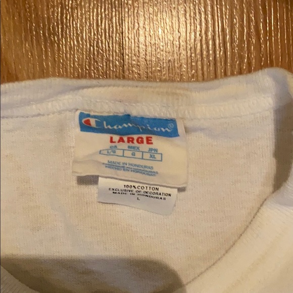 Champion large t-shirt - Picture 3 of 3